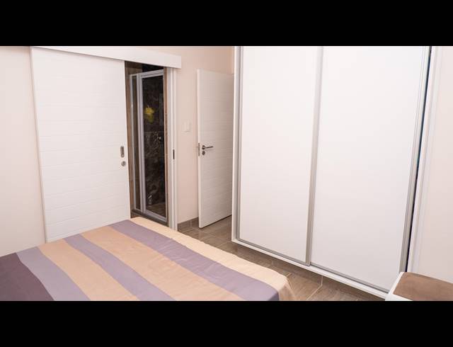 2 BEDROOM APARTMENT FOR SALE IN UMHLANGA RIDGE